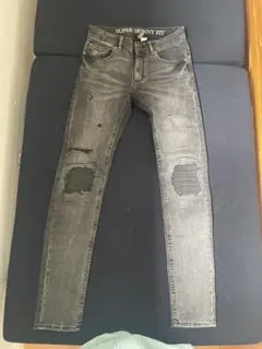H&M Super Skinny Fit Jeans 28のサムネイル