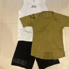 ランニングOAKLEYタンクトップと2XU Tシャツセット