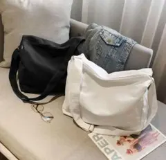 ショルダーバッグ 大きめ シンプル 無地 ビッグ メッセンジャー　ホワイト