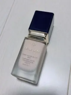 クレ・ド・ポー ボーテ タンフリュイドエクラ マット オークル00 30ml