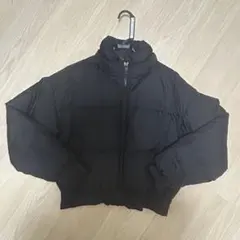 黒 クロップドダウンジャケット