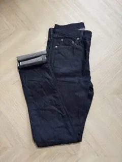 UNIQLO ダークブルー セルベージデニム