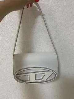 DIESEL（ディーゼル）のレザークロスボディバッグ