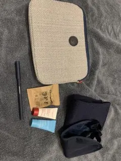 Item thumbnail for item 7a32fe4d-2b5f-4508-b2bc-75f9579264ec