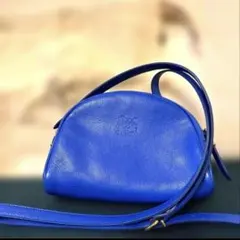 極美品IL BISONTEレザーショルダーバック ブルー 青