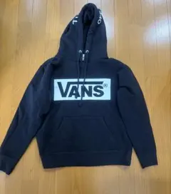 VANS ブラック フード付きパーカー