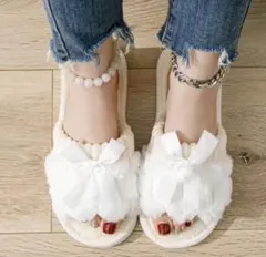 大人可愛い スリッパ 白 リボンファー ルームシューズ ホワイト 極暖 もこもこ