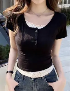 SHEIN レイヤード風 リブTシャツ ブラック 半袖　無地 ボタンのサムネイル