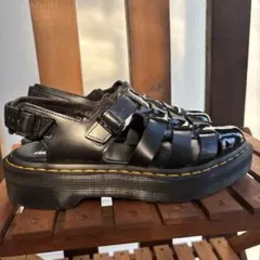 美品Dr.Martens 厚底サンダル シャークソール KIMBER黒 23.5 - メルカリ