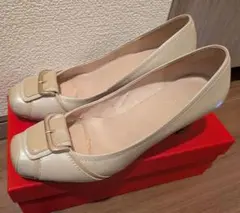 プールサイド　パンプスのサムネイル