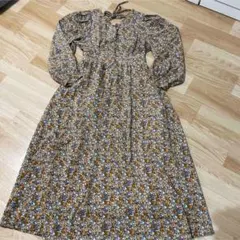 フラワープリント バルーンスリーブ ワンピース