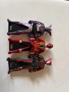 戦隊ヒーロー フィギュア 3体セット