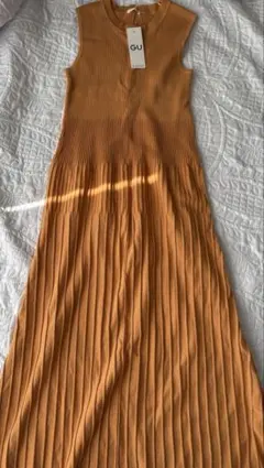 GU ノースリーブニットワンピース M オレンジ