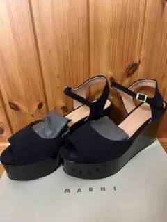 マルニ MARNI 19AW 厚底 ベルベット 38 ZPMS003608のサムネイル