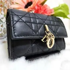 【未使用/ギャランティカード付き】クリスチャンディオール　長財布　黒　CDロゴ 未使用/ギャランティカード付き】クリスチャンディオール 長財布