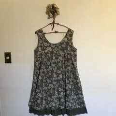4weyワンピースオリーブグリーン 花柄 ノースリーブ