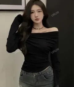 オフショルダー ブラック 長袖 トップス