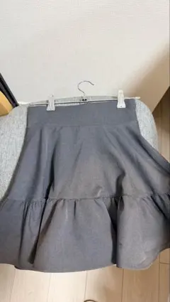 Evelynリボン付きグレーのフレアミニスカート