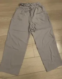 クチュールブローチ　パンツ