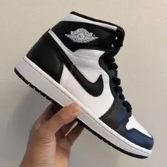 NIKE AIR JORDAN 1 RETRO HIGH OG パンダのサムネイル