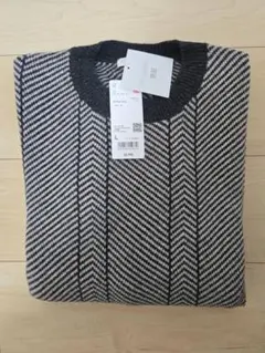 UNIQLO and JW ANDERSON ヘリンボーンニットセーター