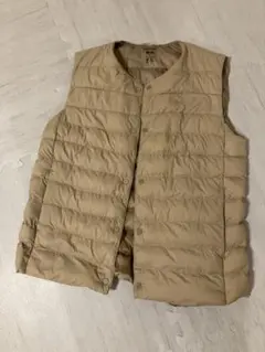 【新品】UNIQLO Pufftech ベージュ ダウンベスト Mサイズ