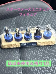 【良品】スターウォーズ　フィギュア　キャラクターグッズ　インテリア　残り1品のサムネイル