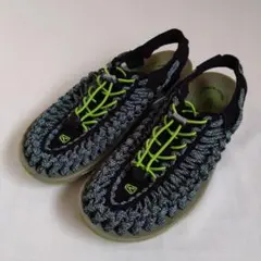 KEENサンダルユニークグリーンアウトドア山キャンプ海湖川26.5cm