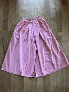 ヂェン先生の日常着　ワイドキュロットパンツ　サーモンピンク　サイズ　M