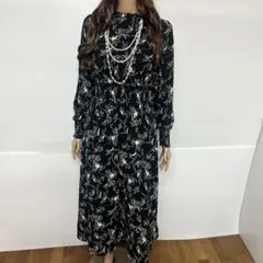 アースミュージックアンドエコロジー　大人気♡花柄ロングワンピース