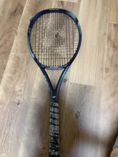 YONEX EZONE 98 硬式テニスラケットのサムネイル