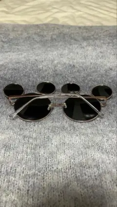 ミッキーマウス型サングラス