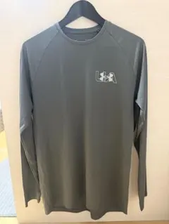 UNDER ARMOUR アンダーアーマー 長袖Tシャツ、グレー、メンズ M/L
