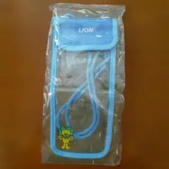 LION 防水ケース 水色 ライオンデザイン