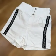 イオンで購入　ホワイトハイウエストショートパンツ　140センチ
