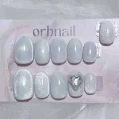 【現品】ネイルチップ　ホワイト 白 マグネット　ハート　ワンホン　韓国　冬ネイル