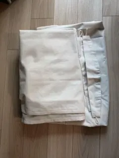 ニトリ カーテン 2枚セット 遮光 135×175cm アイボリー 美品のサムネイル