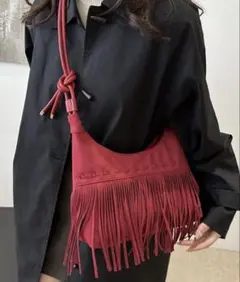 スエード調フリンジ加工ショルダーバッグ