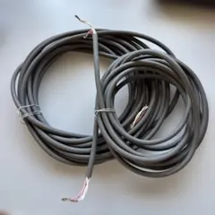 スピーカーケーブル 黒2本セット
