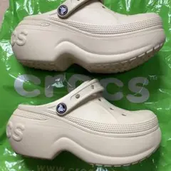 Crocs サンダル 厚底 ベージュ M4 W6のサムネイル