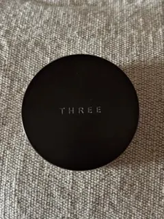 THREE スムースオペレーター ルースパウダー 02のサムネイル