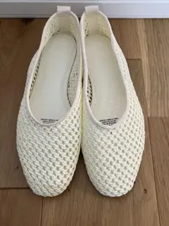 H&M フラットシューズ　サイズ24のサムネイル