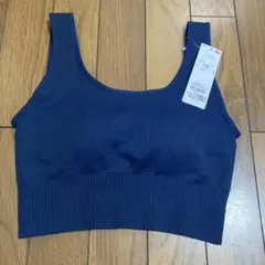 ☆新品☆ トップバリュ シームレスハーフトップ S－Mサイズ