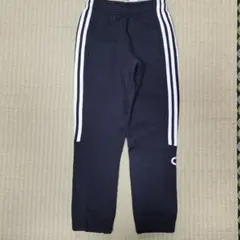 adidasズボン130　新品