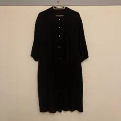 バンドカラーシャツワンピース　ブラック　バルーン袖