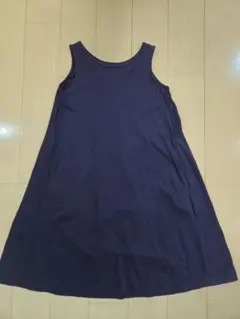 ユニクロ　KIDS　紺色ワンピース　110