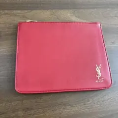 YSL BEAUTE 赤いポーチのサムネイル