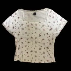 SHEIN 花柄 レース 半袖 クロップド丈 トップスのサムネイル