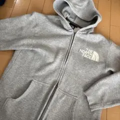 フルジップパーカーノースフェイス