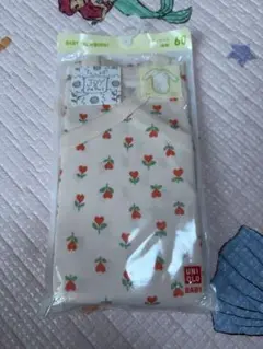 新品未使用☆ユニクロ　ボディースーツ　60